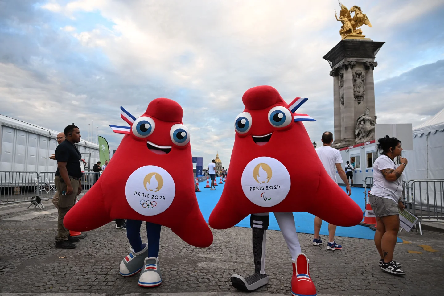Mascotte Les Phryges Jeux Olympiques Paris 2024