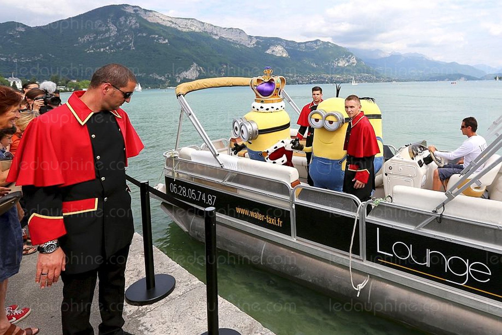 Road_show_Les-minions_Universal_Pictures_evasion_communication_Minions_Tour_France_Annecy_Paris_carrefour_Kiabi_Toys_R_us_Collette_Cultura_La_grande_Recre_Picwic_Kiabi_destreland